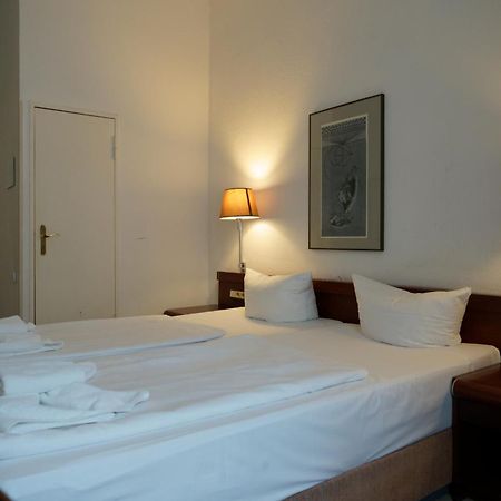 ברלין Hotel Pension Xantener Eck מראה חיצוני תמונה