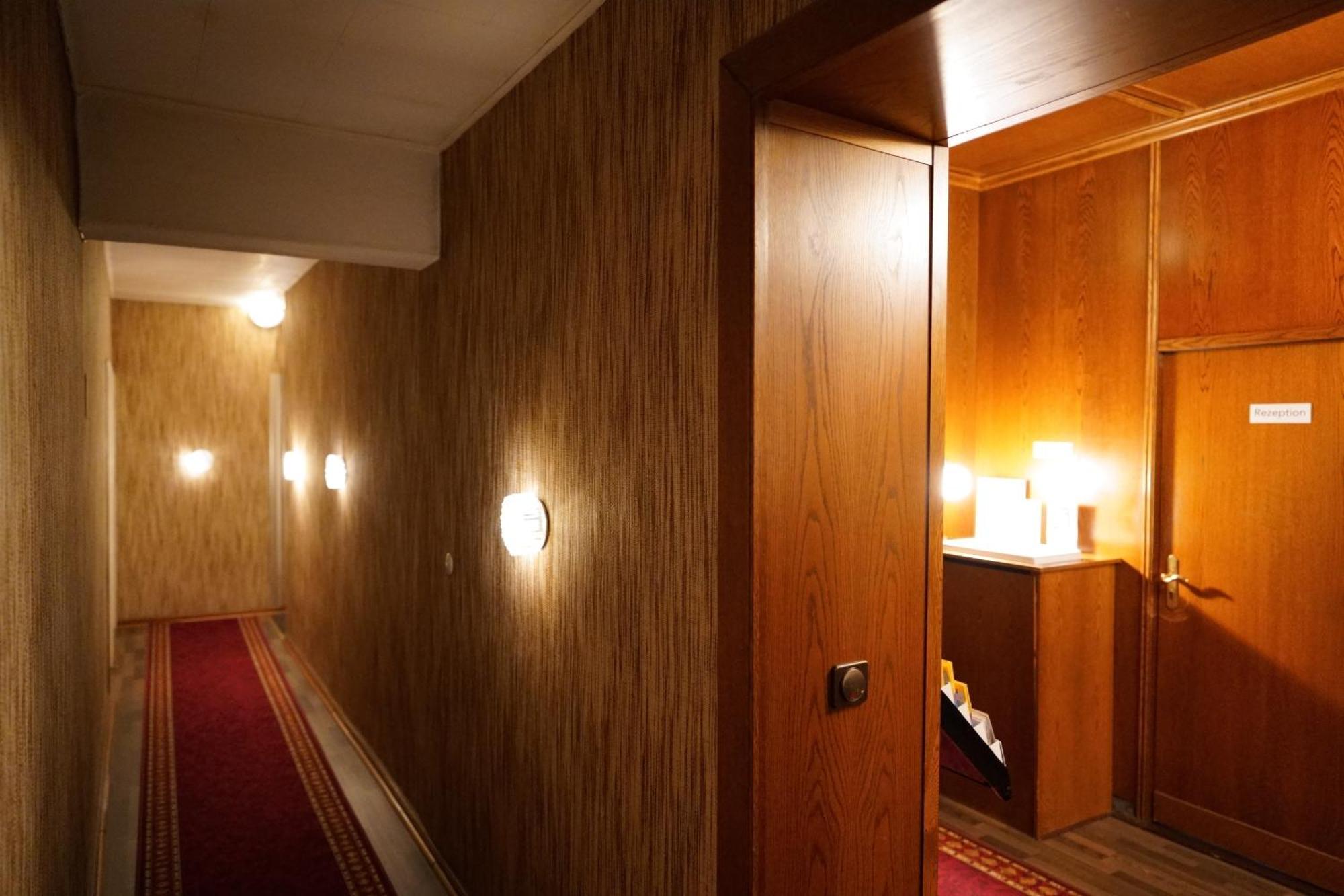 ברלין Hotel Pension Xantener Eck מראה חיצוני תמונה