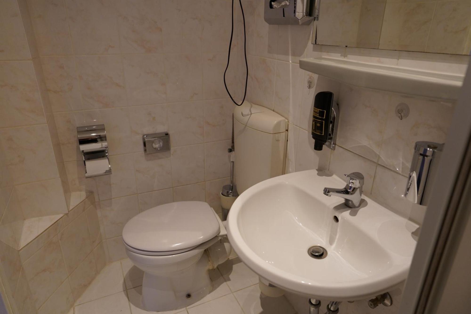 ברלין Hotel Pension Xantener Eck מראה חיצוני תמונה