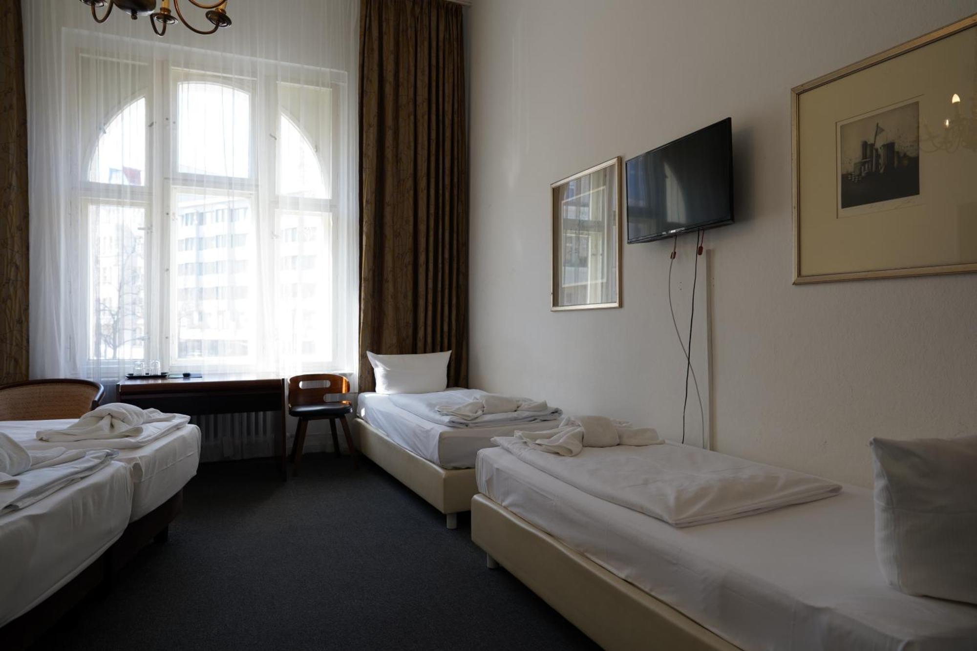 ברלין Hotel Pension Xantener Eck מראה חיצוני תמונה