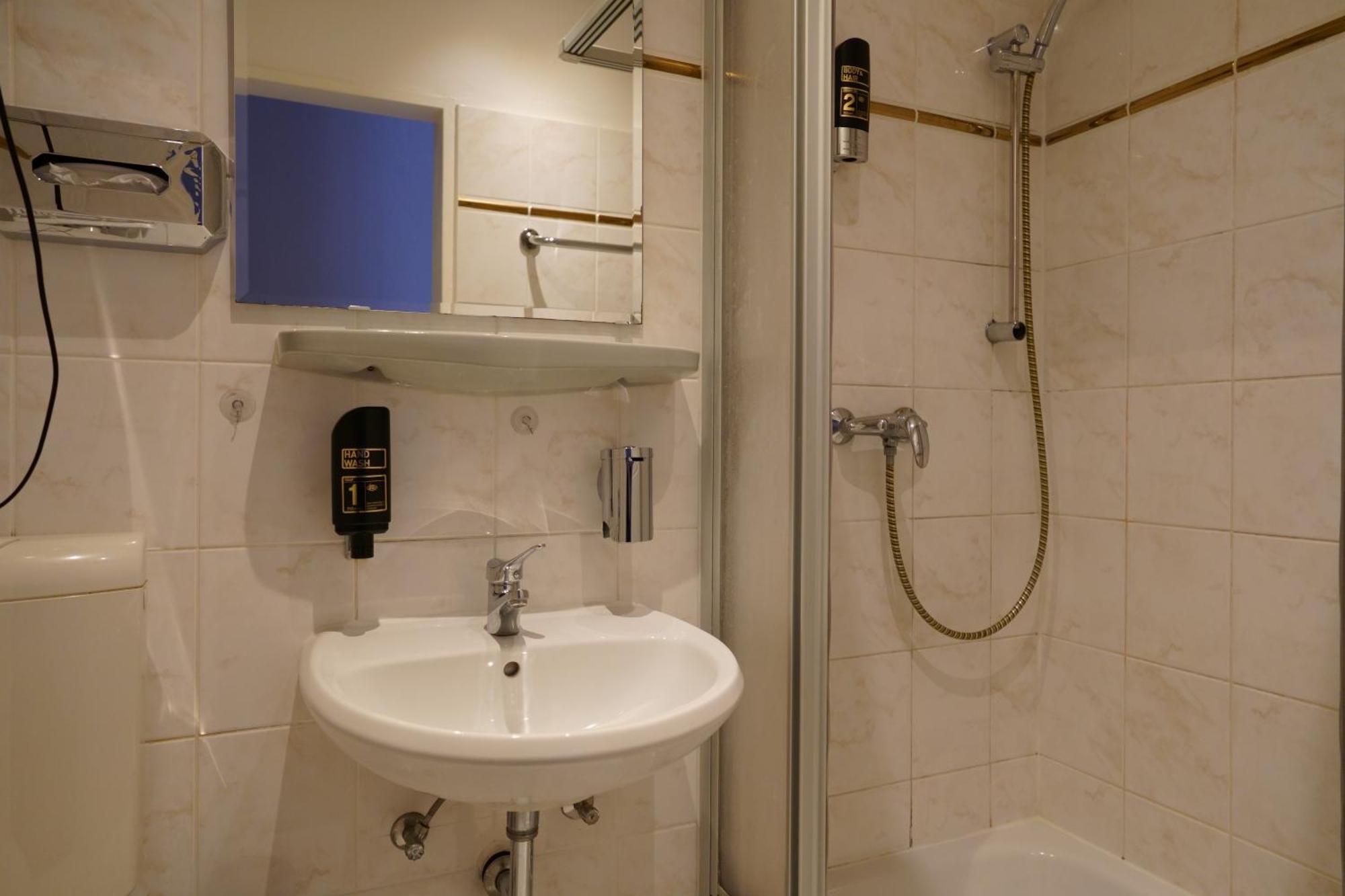 ברלין Hotel Pension Xantener Eck מראה חיצוני תמונה