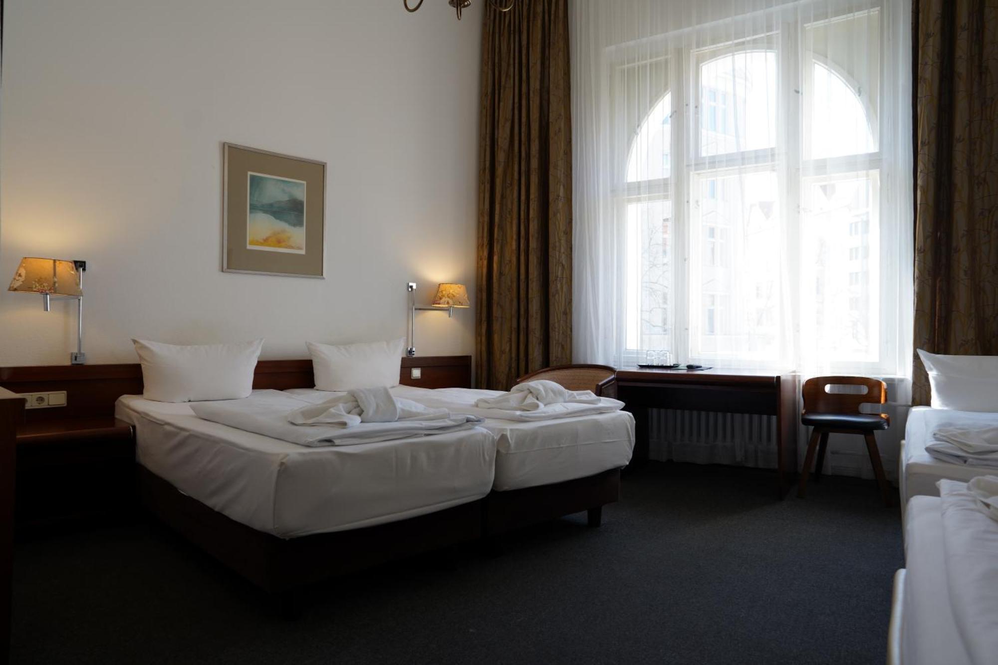 ברלין Hotel Pension Xantener Eck מראה חיצוני תמונה