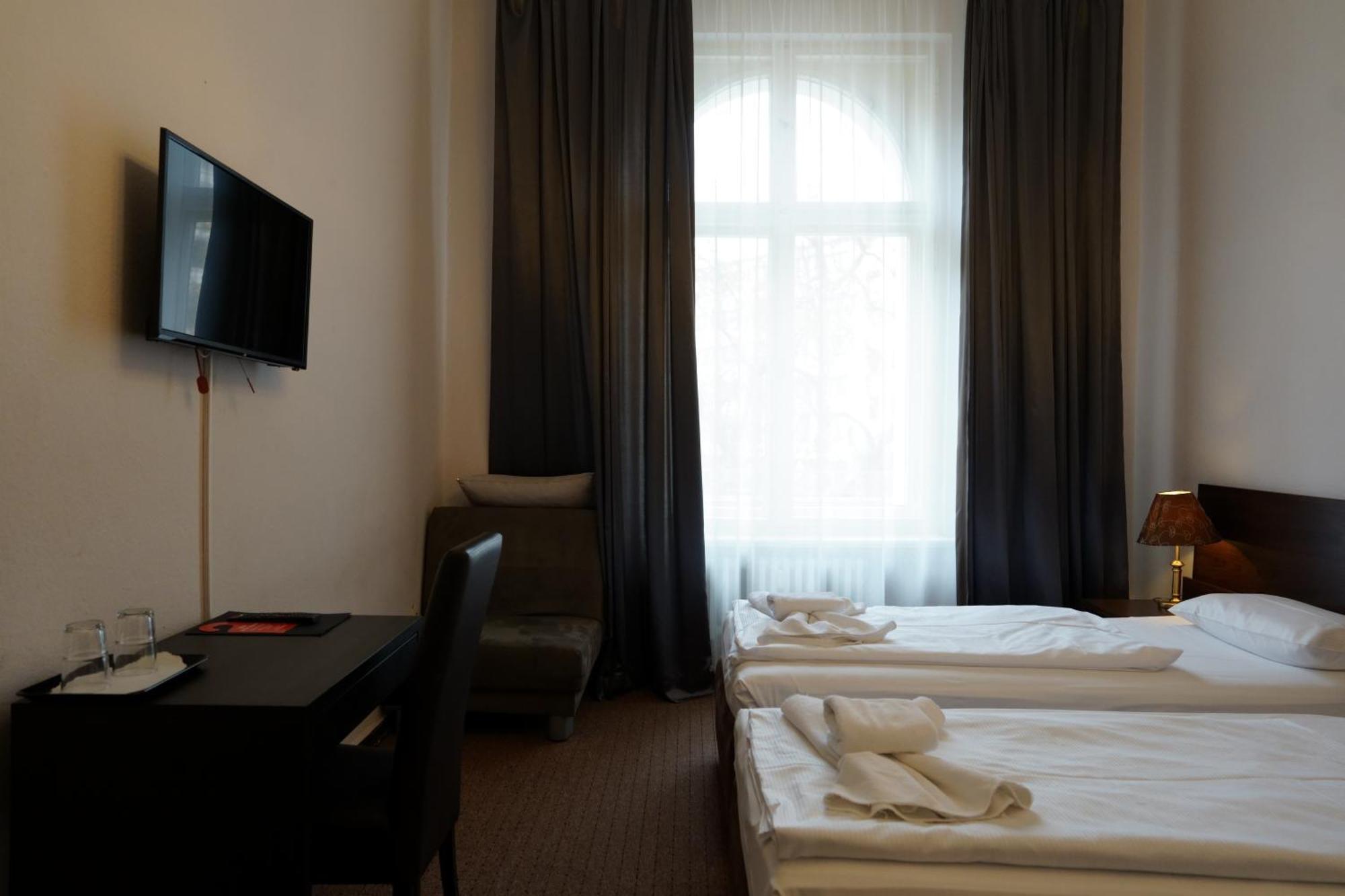 ברלין Hotel Pension Xantener Eck מראה חיצוני תמונה