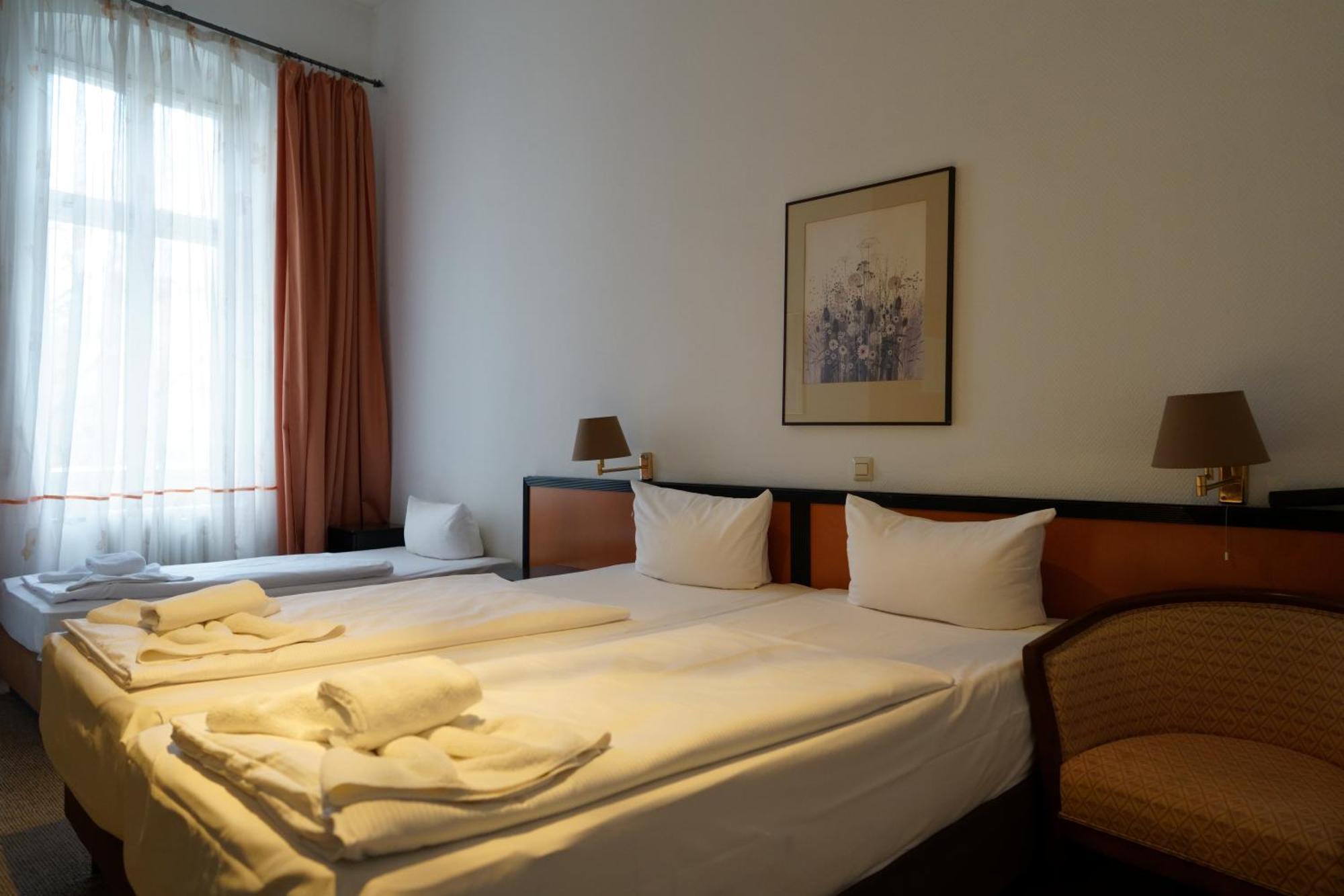 ברלין Hotel Pension Xantener Eck מראה חיצוני תמונה