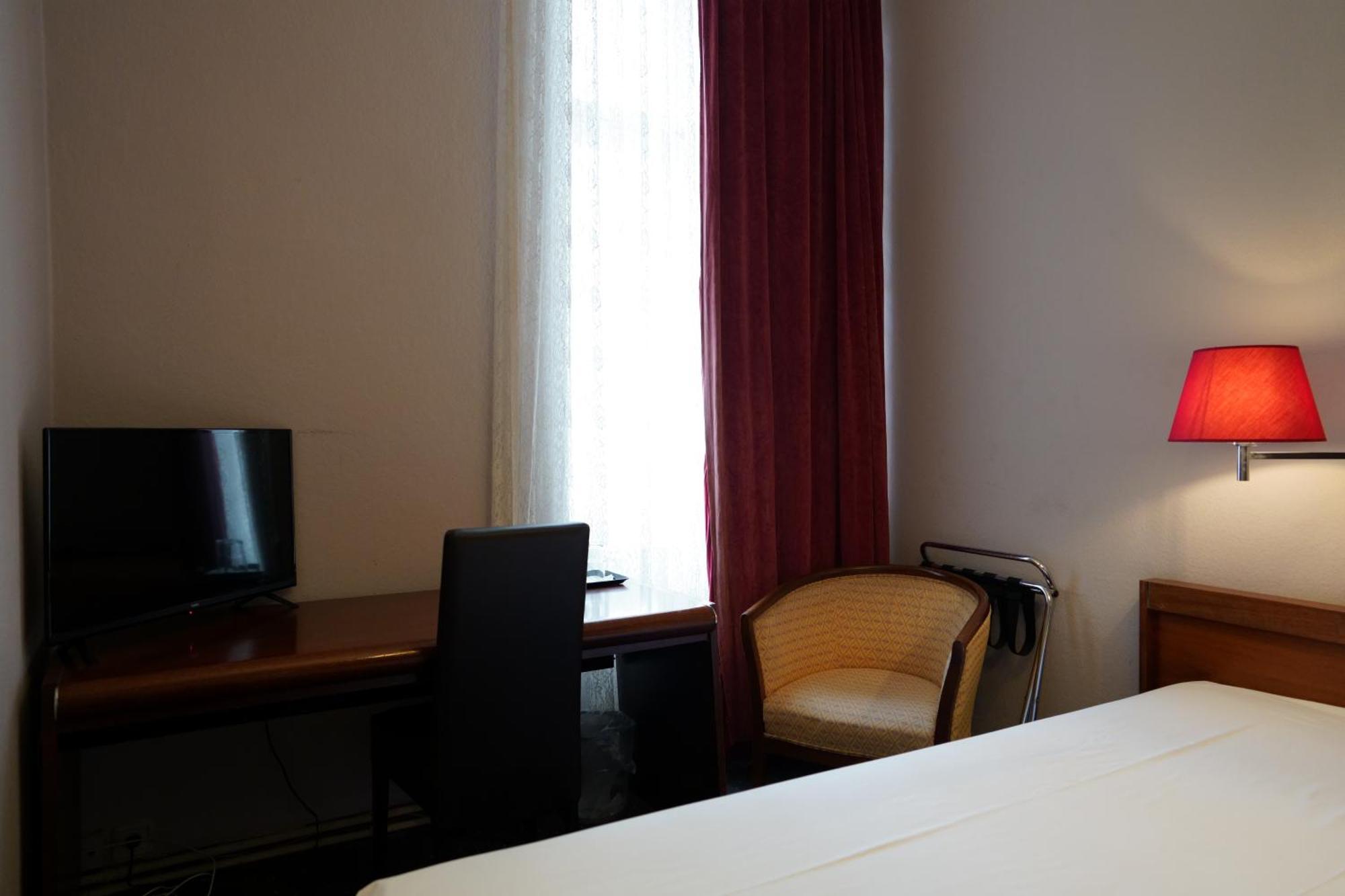 ברלין Hotel Pension Xantener Eck מראה חיצוני תמונה